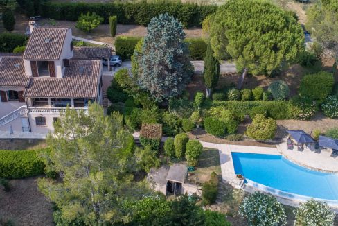 Chateauneuf_rental_leschenesverts-5 copy