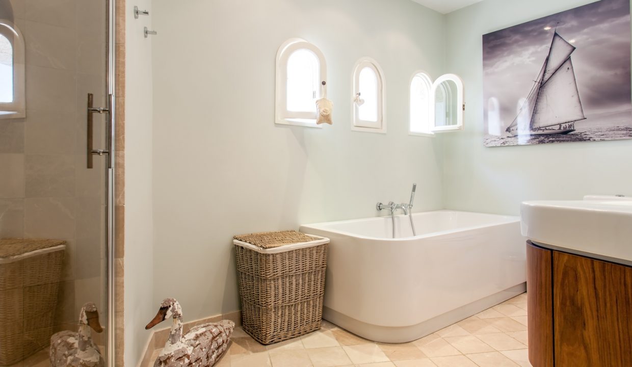 Lorainne villa - high res --10