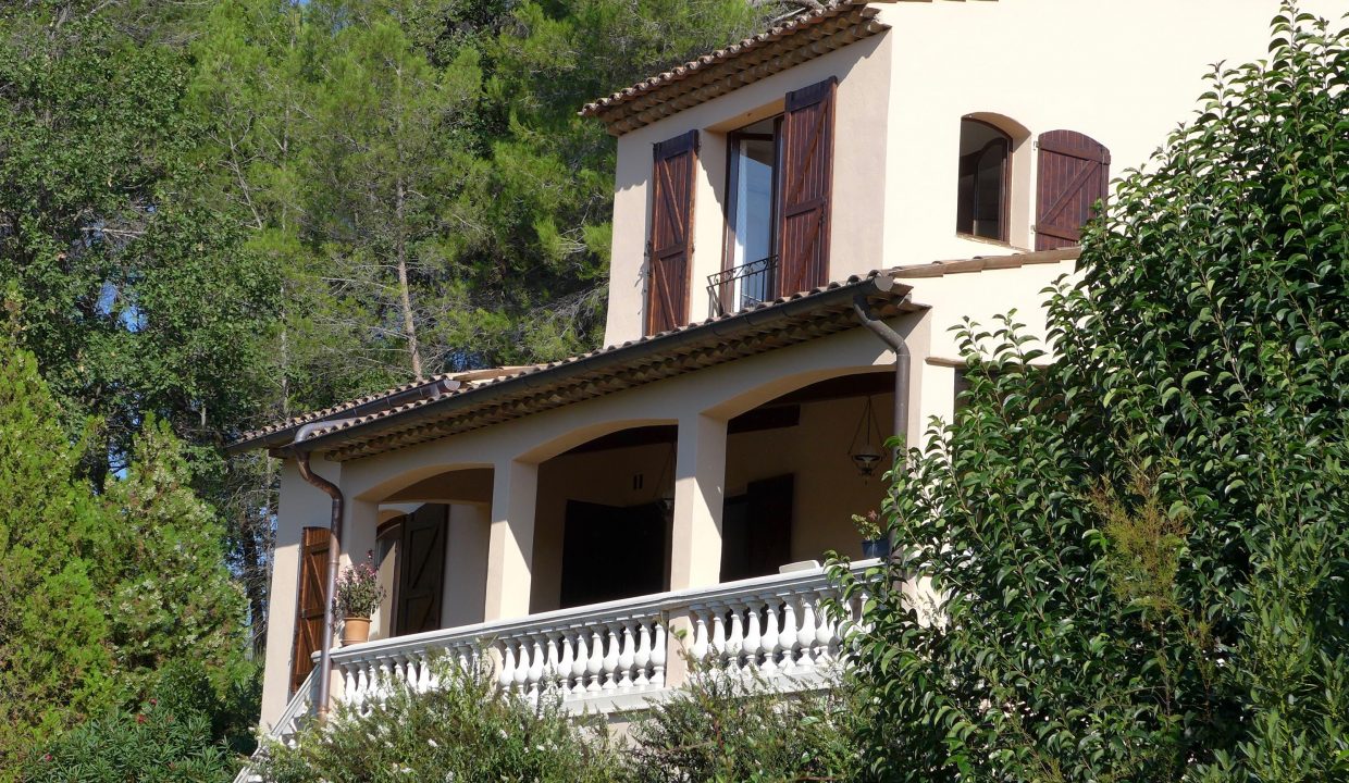 Villa 006