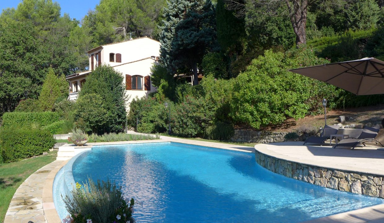 Villa 008