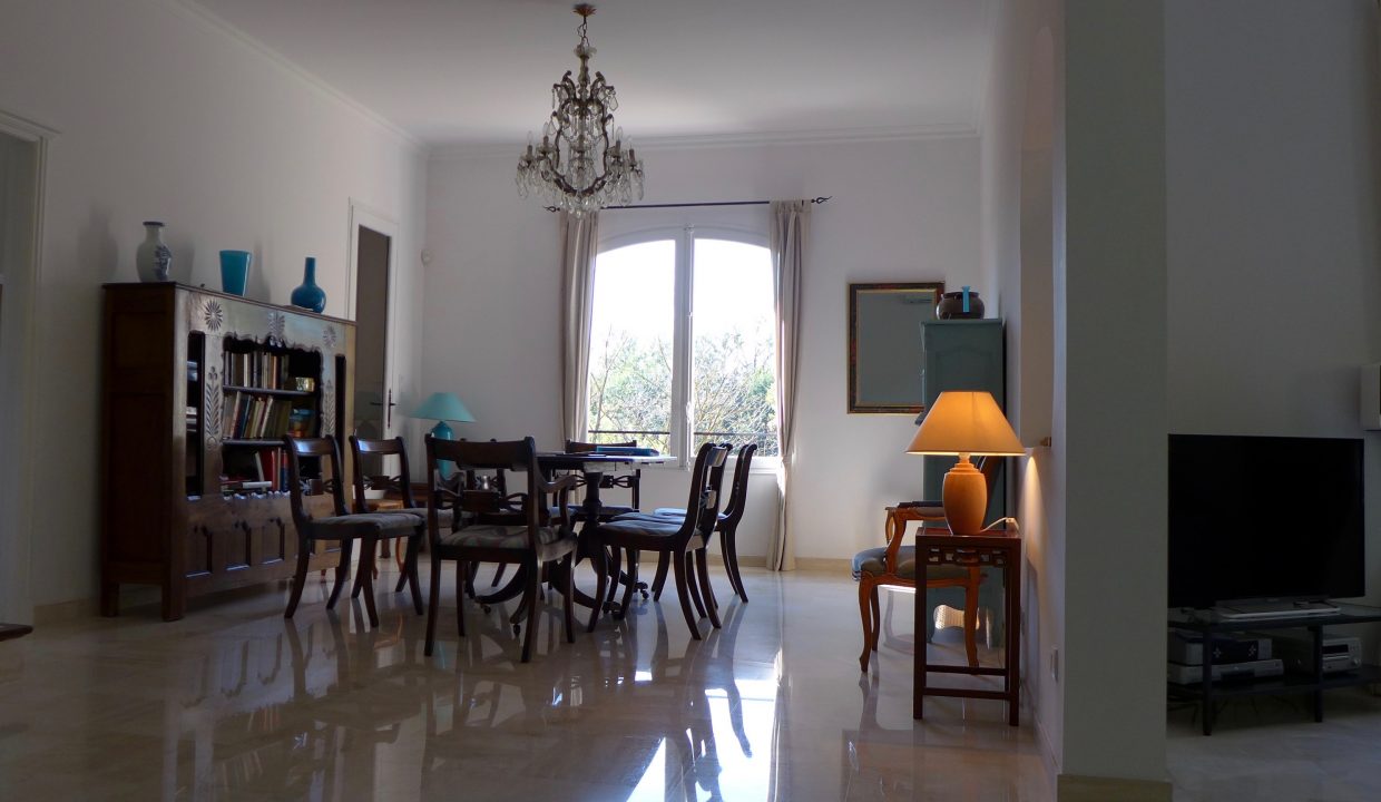 Villa 025